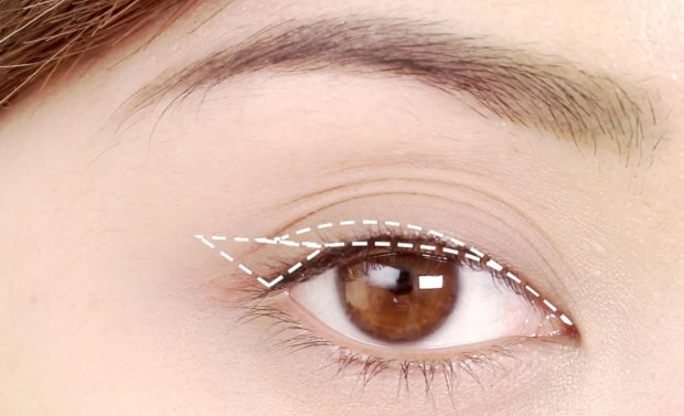 winged-eyeliner-2016-how-to-steps-easy