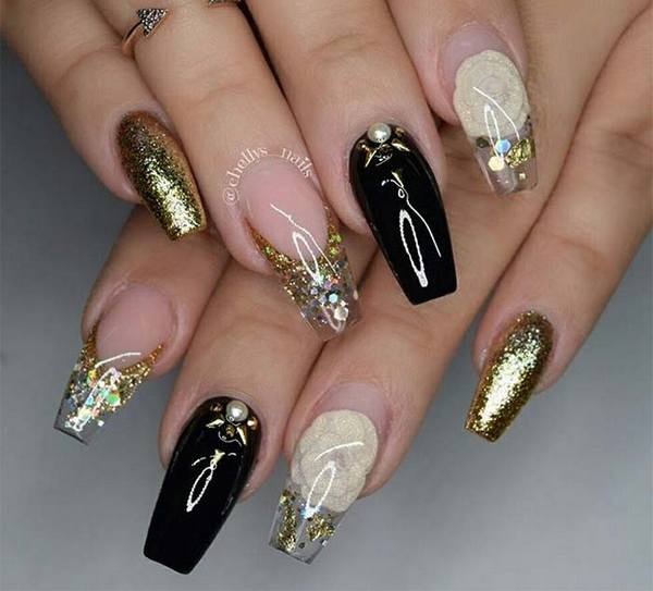 holiday_nail_art_designs_ideas_christmas_nails32