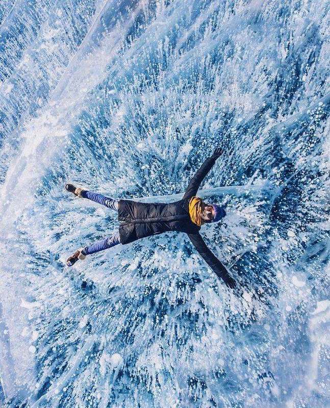 Μαγευτικές Εικόνες από την Παγωμένη Λίμνη Βαϊκάλη