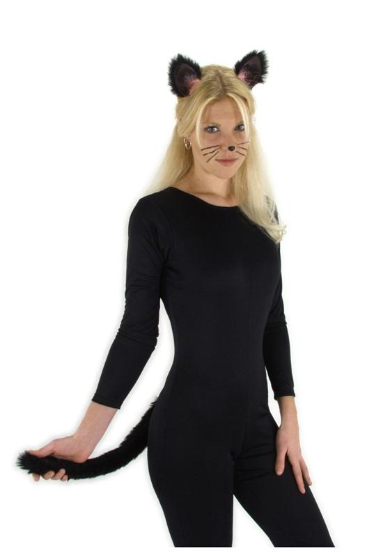 mia-glam-gatoyla-apokries-womanoclock-1