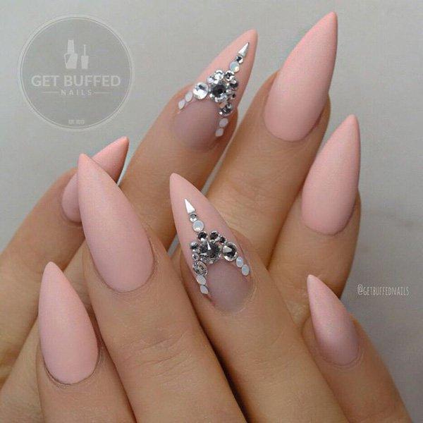 Nail Styling: 13 Ιδέες για Αμυγδαλωτά νύχια