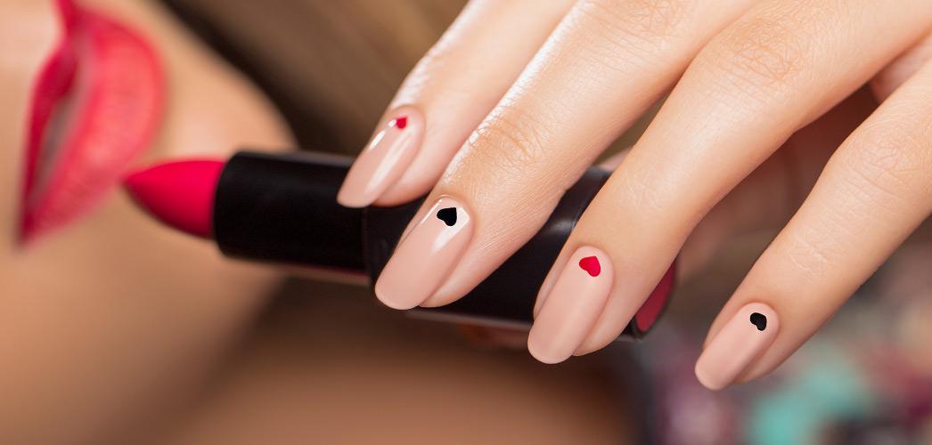 Ρομαντικά Σχέδια Νυχιών για του Αγίου Βαλεντίνου και όχι Μόνο