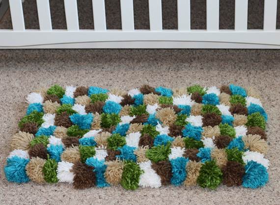 DIY: Φτιάξε μόνη σου ένα Υπέροχο Χαλάκι Pompom