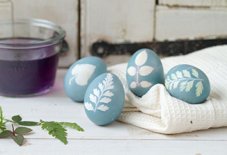 Βάψε οικολογικά τα πασχαλινά αυγά με υλικά που έχεις στο ψυγείο