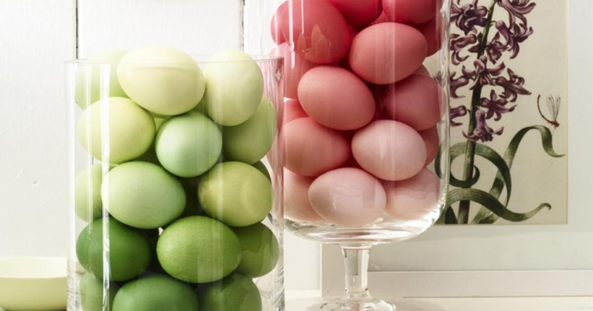 Βάψε οικολογικά τα πασχαλινά αυγά με υλικά που έχεις στο ψυγείο